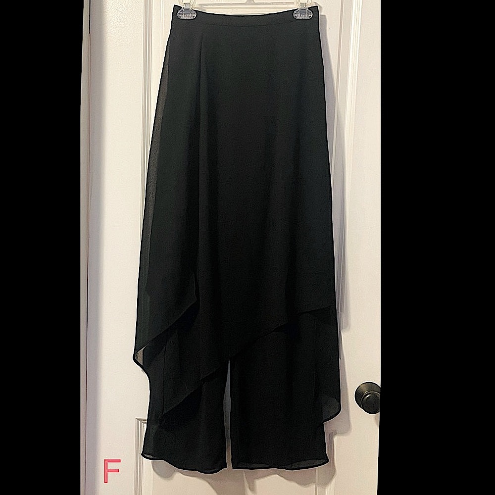 NWT J.B.S. LTD Black Chiffon Pants Asymmetrical Overlaying Skirt Size S 6